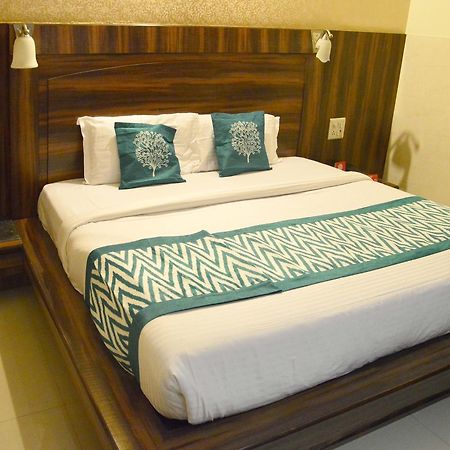 Amanda Crown Jaipur Hotel Kukas Екстериор снимка