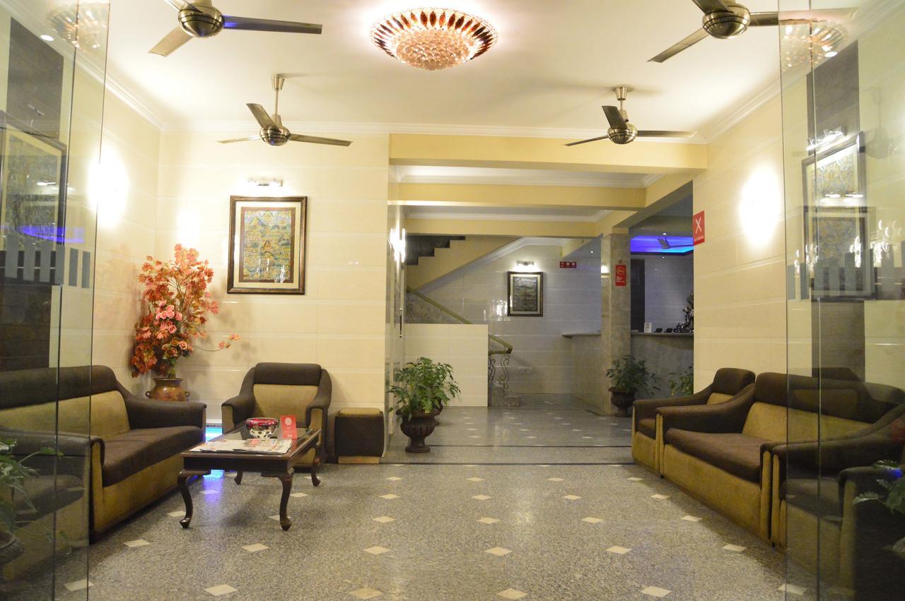 Amanda Crown Jaipur Hotel Kukas Екстериор снимка