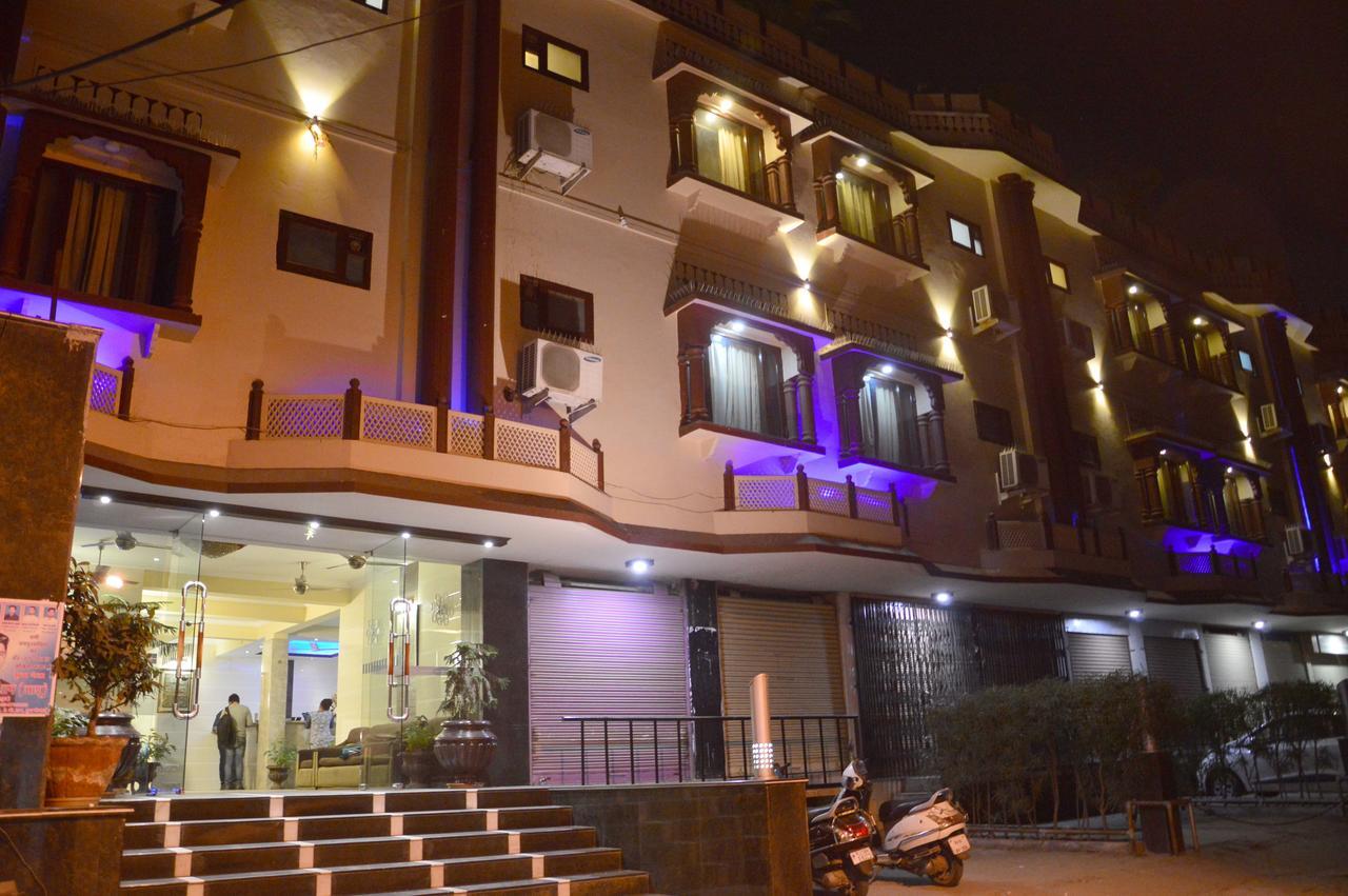 Amanda Crown Jaipur Hotel Kukas Екстериор снимка